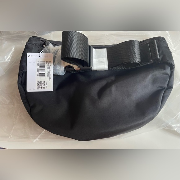 Lululemon City Adventurer Belt Bag 2.5L - Picture 7 of 8